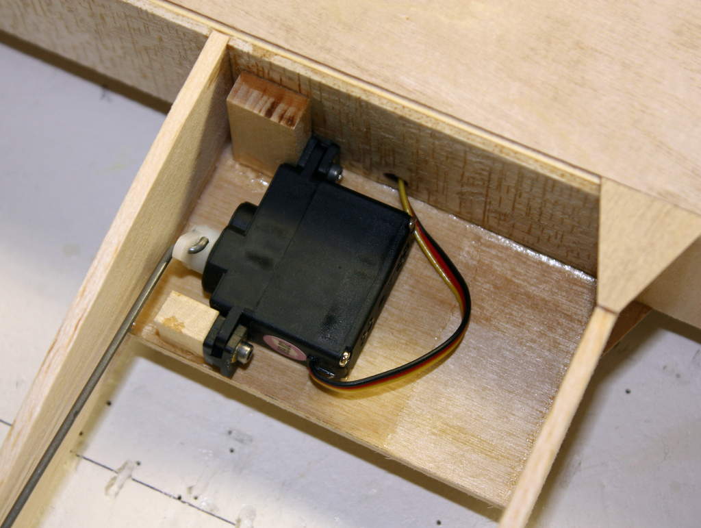 Attachment browser Wing33_Servo mounting.jpg by HotdogX RC Groups